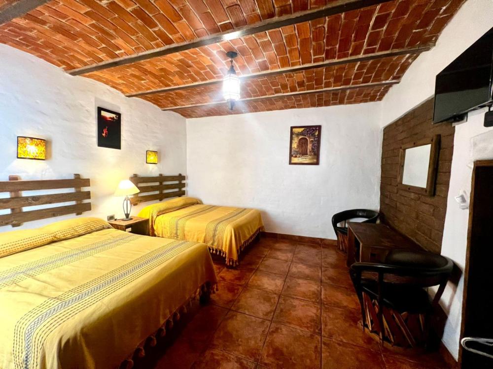 Family Room at Hotel Mi Pueblito Tapalpa, photo 2